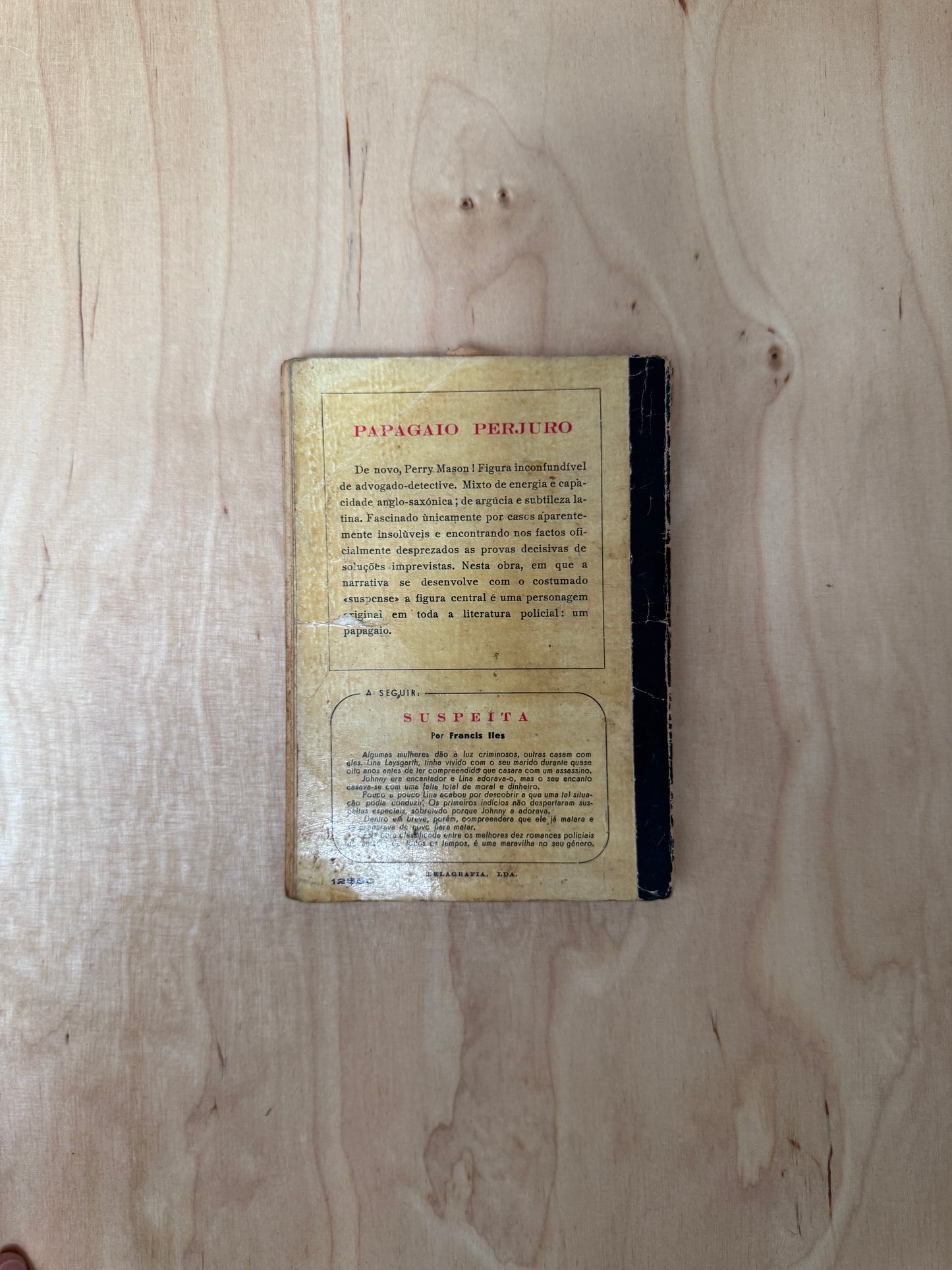 Vintage 1953 Brazilian Portuguese Mystery Novel 'Papagaio Perjuro'